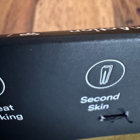 TnaBUTTER Olive Green Women’s High-Waist Bike Shorts brand new with tags - Picture 7 of 8